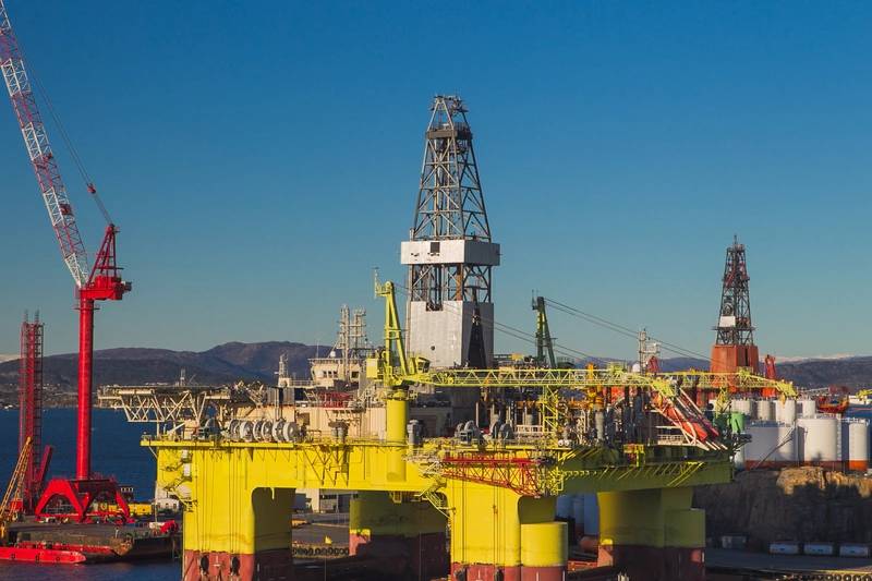 oil rig lifeboat oil rig lifeboat