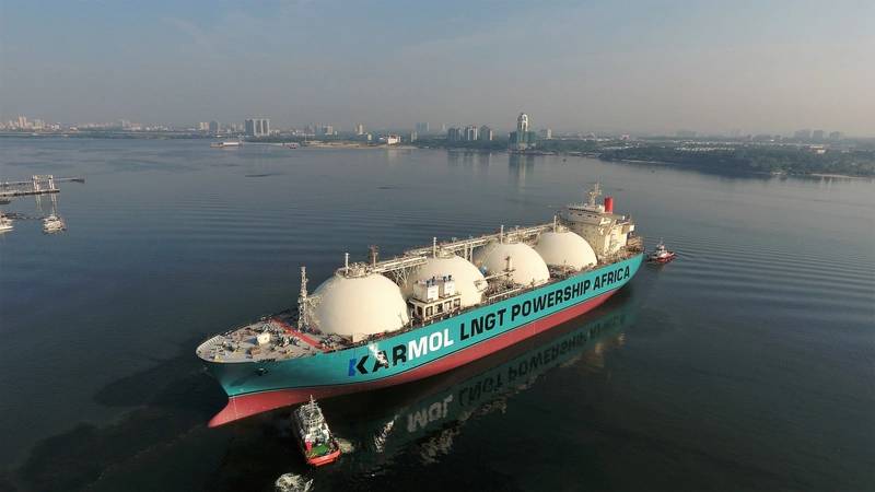 Sembcorp Marine Reports New Contracts