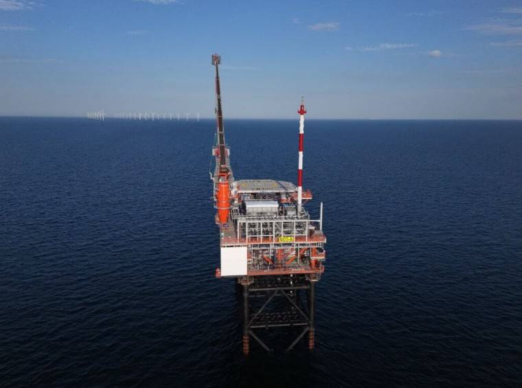North Sea Gas Platform ‘Goes Green’ with Offshore Wind