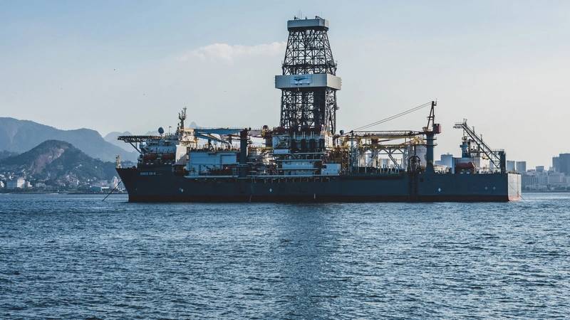 Shell Picks Valaris Drillship for Work Offshore Brazil
